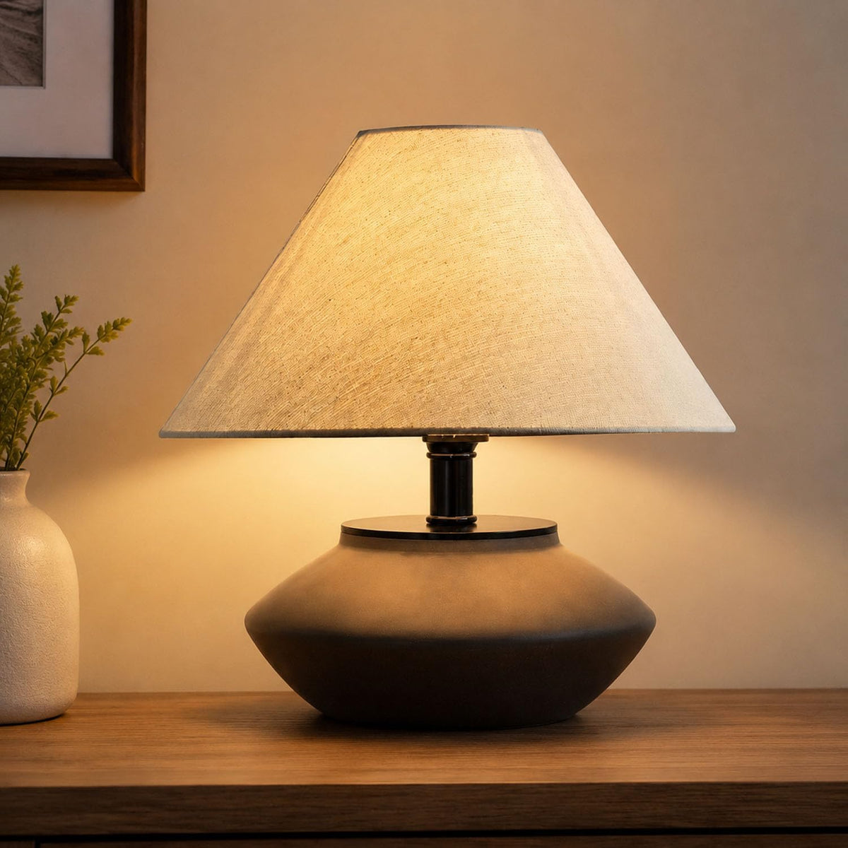Machineuk Farmhouse Ceramic Table Lamp – Black Base, Linen Shade